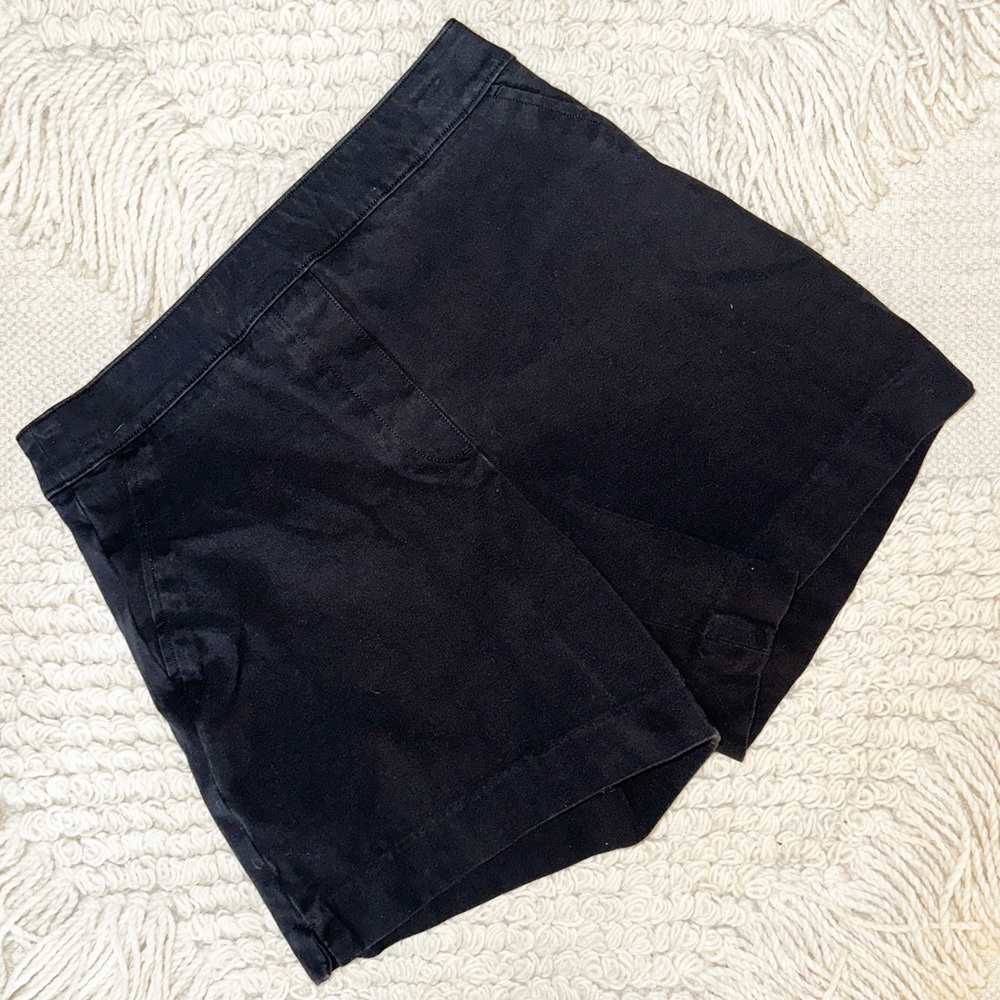 SPANX black high waisted 6" On-The-Go shorts S